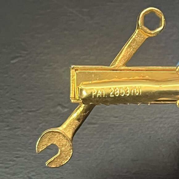 Vintage Adjustable Wrench Tie Back Bar Clip Gold Tone - Picture 6 of 8